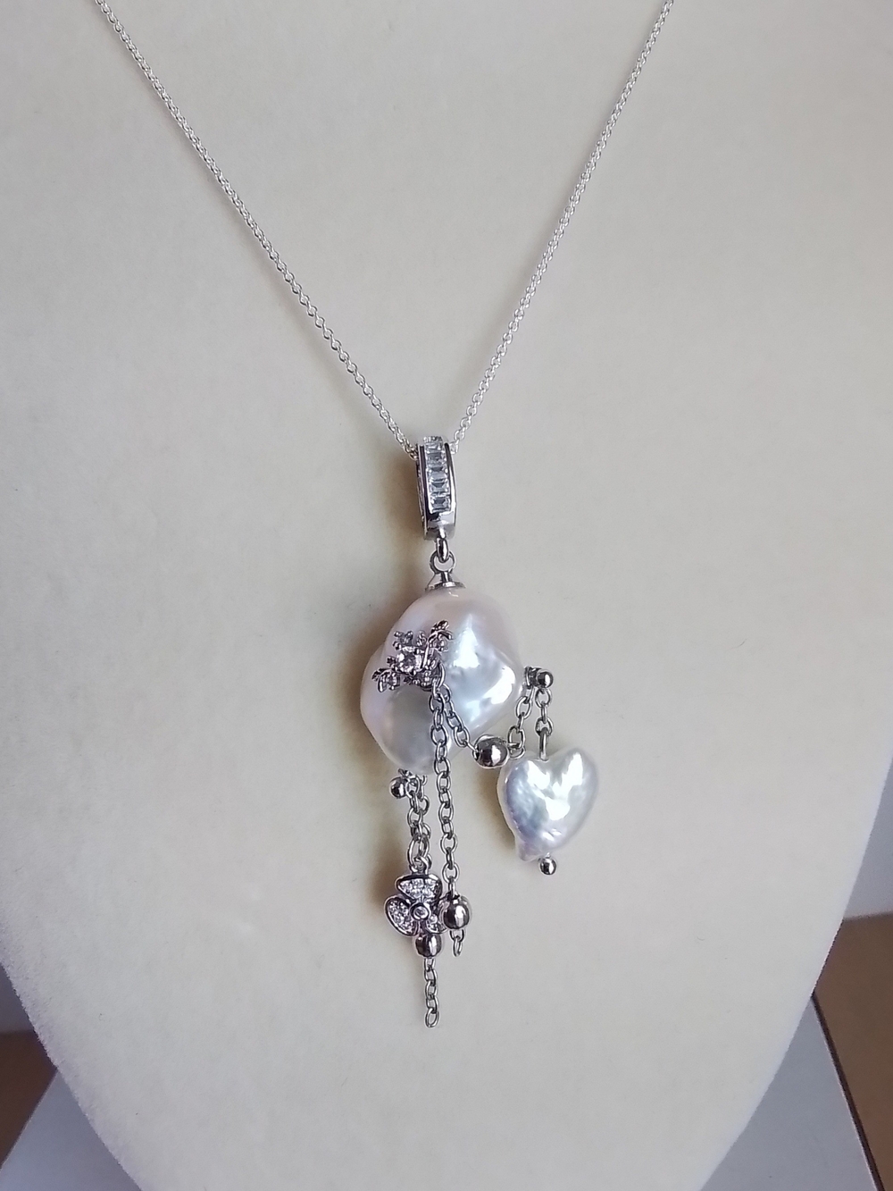 Silver Baroque Pearl Heart Pendant Necklace - White